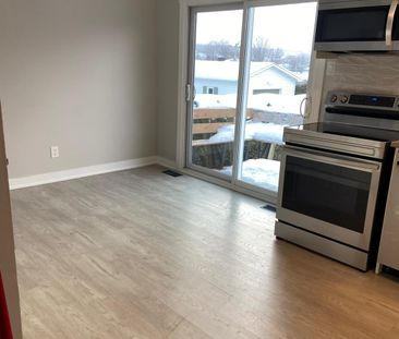 990 St Jacques St, Rockland, ON K4K 1C1 - Photo 6