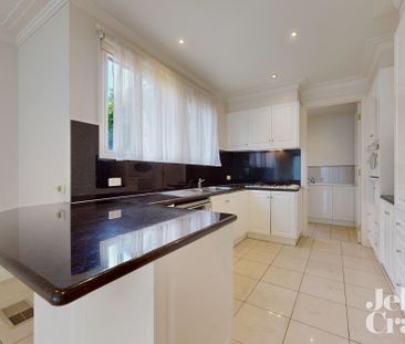 1/8 Mowbray Street, Hawthorn East VIC 3123 - House For Rent | Domain - Photo 4