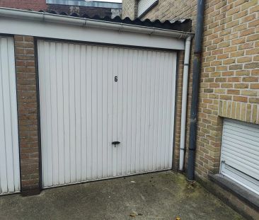 Verzorgd tweeslaapkamer appartement met garage in centrum Hooglede - Foto 1