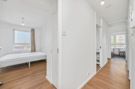 Room in a Shared Flat, Coniston House, SE5 - Photo 3