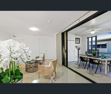 Modern 2-Bedroom Apartment in a Prime Location - Photo 1