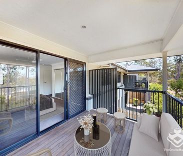 2 LEVEL 3 BEDROOM TOWNHOUSE - Photo 4