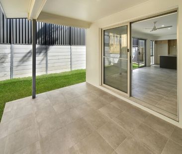 Executive Style Family Home - The Orchard Estate - Photo 3