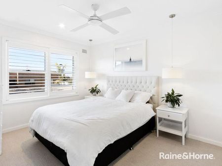 Beachside Living - Photo 4