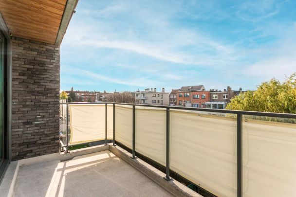 Energiezuinig app te huur, met 2 slpks, terras, autostaanplaats en kelder - Photo 1