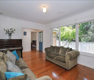 8 Tynong Street, Croydon, VIC 3136 - Photo 4