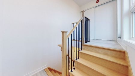 For Lease - 10 Marquette Avenue Unit# 8, Toronto, Ontario - Photo 2