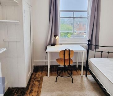 6 bedroom House To Let - Photo 6