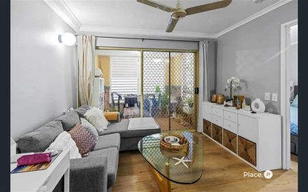 “A Quiet Sanctuary Away from The Bustle of The Inner-City” - Photo 3