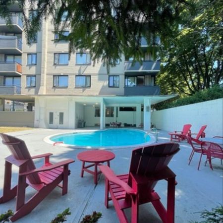 525 West 13th Avenue - Photo 4