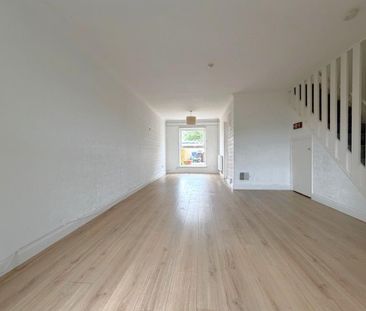3 bedroom terraced house to rent - Photo 6
