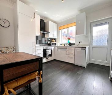 2 bedroom detached house to rent - Photo 4