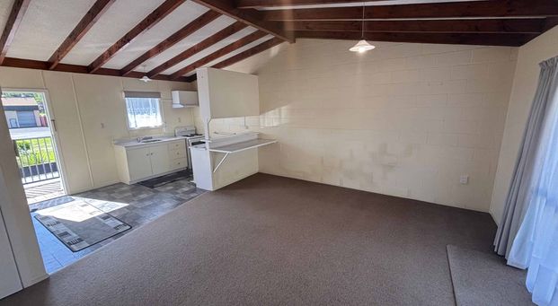 Tidy 1 Bedroom - Photo 1