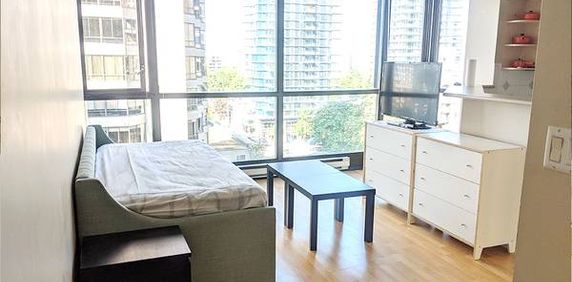 Apartment in Downtown Vancouver - Photo 2