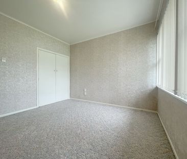 Sunny cozy two bedroom unit in a sought-after Royal Oak. - Photo 1