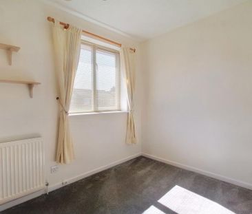 2 bedroom semi-detached house to rent - Photo 4