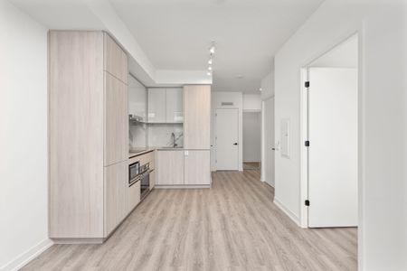 For Lease - 8 Interchange Way Unit# 3015, Vaughan, Ontario - Photo 4