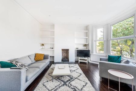 3 bedroom flat to rent - Photo 2