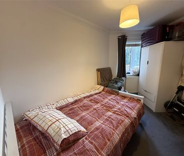 2 bedroom apartment to rent Woodmill Lane, Southampton, Hampshire, ... - Photo 2