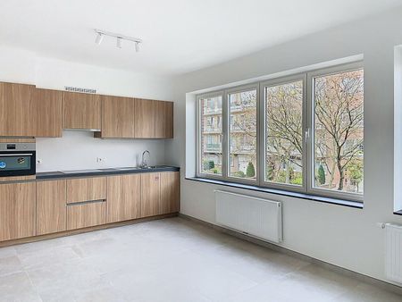 Te huur - Appartement in Evere - Photo 2