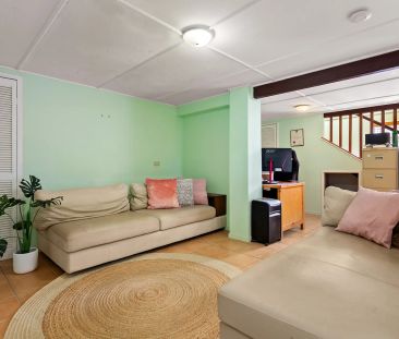 24 Kumbari Street, - Photo 5