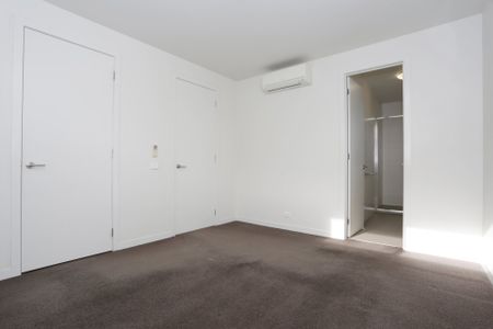 2B Russell Street, Nunawading - Photo 2