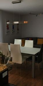 4.5 A LAVAL TRÈS TRANQUILLE EN BETON ET ACIER AVEC ASCENSEUR! - Photo 4