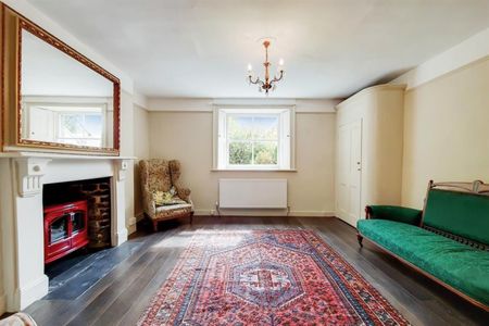 1 bedroom Flat To Let - Photo 4