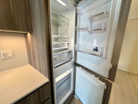 For Lease - 15 Richardson Street Unit# 2009, Toronto, Ontario - Photo 2