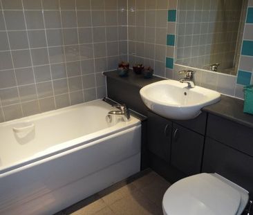 Renfrew Chambers, Glasgow, G2 - Photo 3