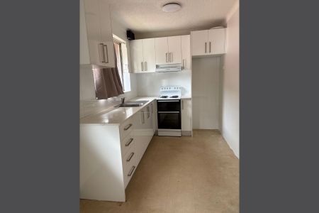 Walking Distance to Shops & Station - Photo 5