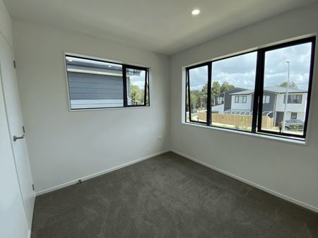 9 Serpent Road, Flat Bush, Auckland - Photo 3