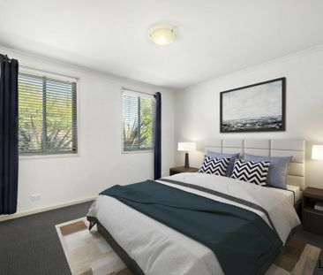 Spacious Apartment with Massive North-Facing Courtyard - Photo 6