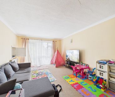 Belworth Drive, Cheltenham, GL51 - Photo 2