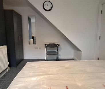 1 bed house share to rent in Kenmure Place, Preston, PR1 - Photo 4