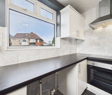 1 Charnock Crescent, S12 - Photo 4