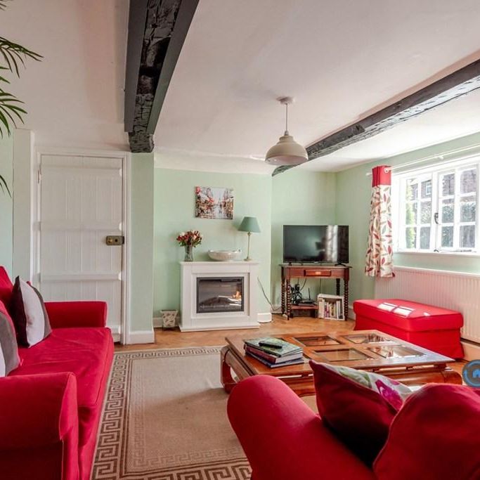 2 bedroom terraced house to rent - Photo 1