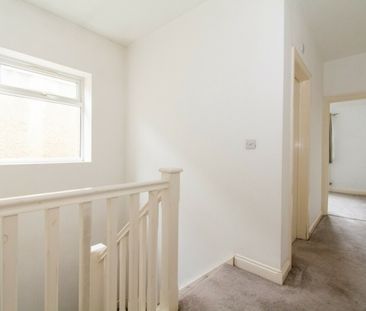 2 Bed House on Coombe Avenue - Photo 4