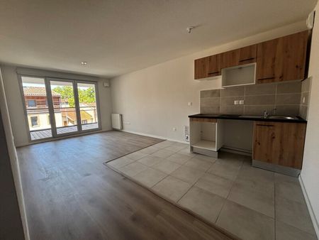 Location Appartement 3 pièces 62m² TOULOUSE 31200 - Photo 3
