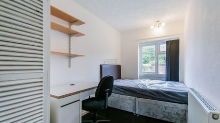 5 bedroom terraced house to rent - Photo 2