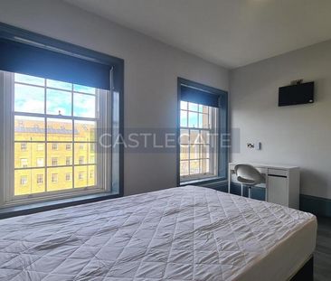 1 bedroom in a flat share to rent - Photo 6
