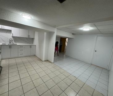 For Lease - 3265 Aubrey Road Unit# LOWER, Mississauga, Ontario - Photo 2