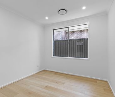 Modern family living in a premium leppington location! - Photo 4