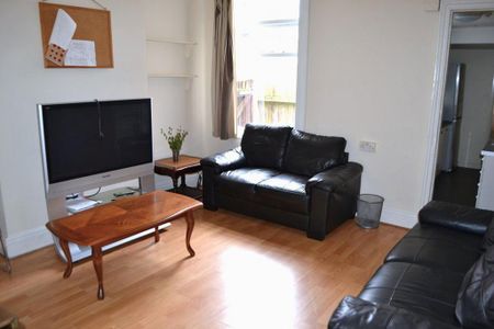 5 bedroom house to rent - Photo 2