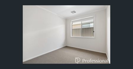 Stunning New Build! - Photo 2