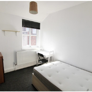 6 bedroom house share to rent - Photo 2