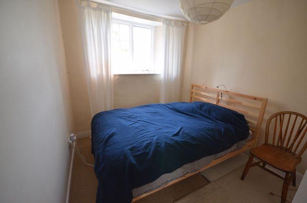 2 bedroom cottage to rent - Photo 1