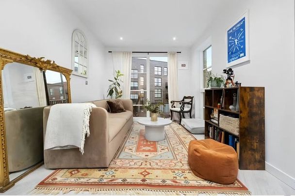 2 Bed Flat, Copper Street, E20 - Photo 1