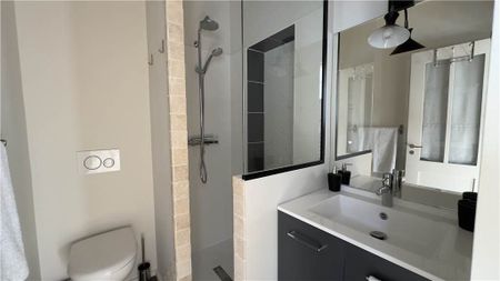 Location Appartement 1 pièce 17m² LA ROCHELLE 17000 - Photo 5