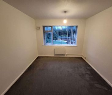 2 bedroom maisonette to rent - Photo 3